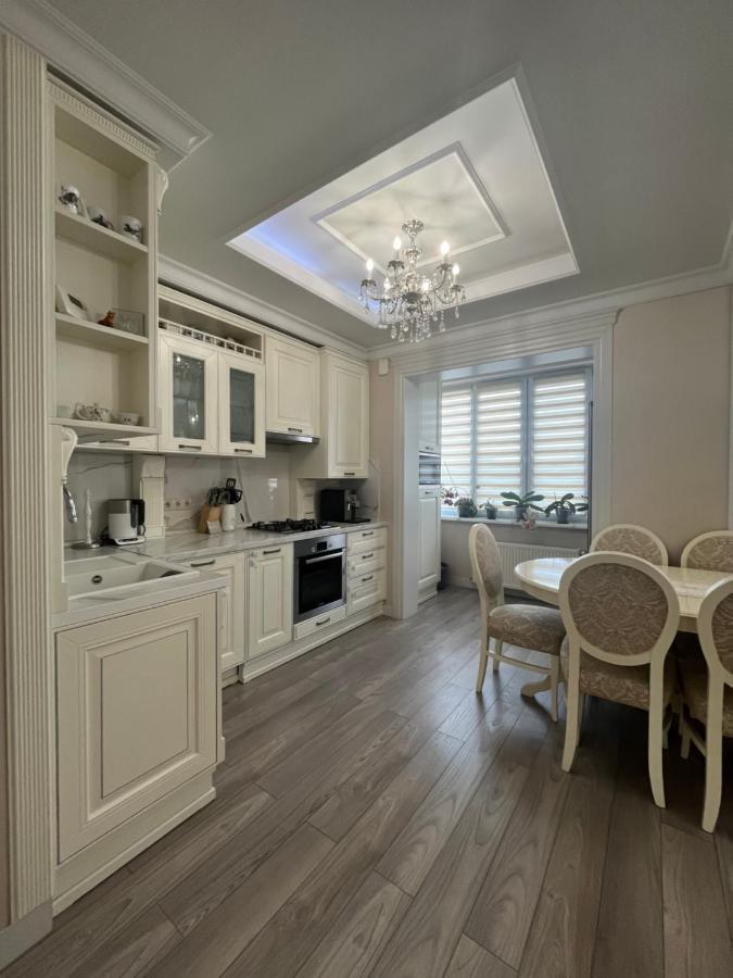 Apartament In The Center Of Кишинёв Экстерьер фото